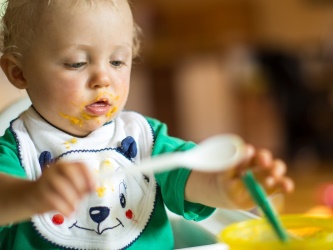 Gesundes und unbedenkliches Essen für Kinder