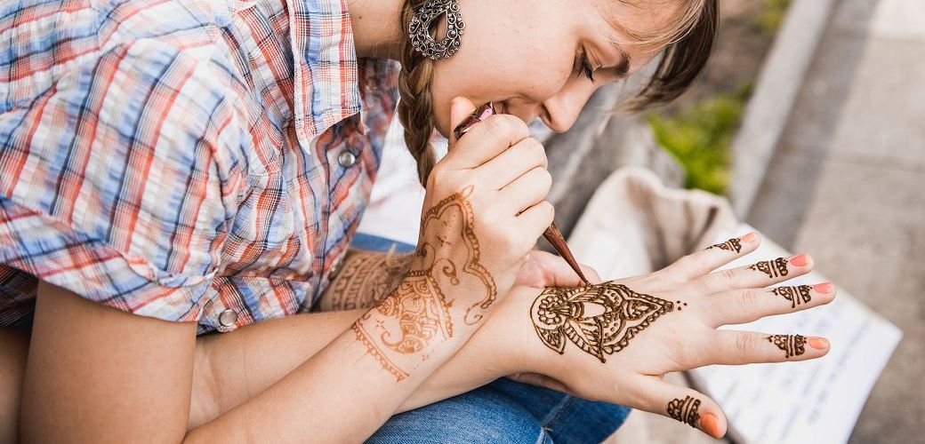 Ohne Tinte und Nadelstiche - Tattoos zur Gesundheitsvorsorge
