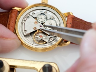 Netzwerk von Uhrmachern für hochwertige Armbanduhren